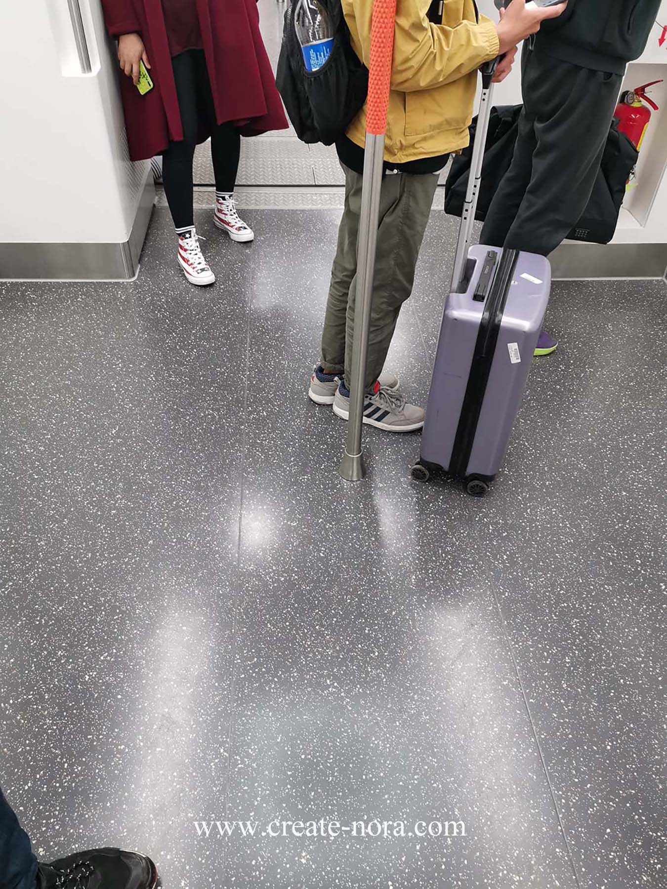 武汉地铁诺拉橡胶地板照片4